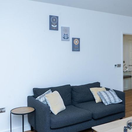 Guerneville 1 Bedroom Luxury Apartment Royal Wharf By Excel Exhibition Centre 런던 외부 사진