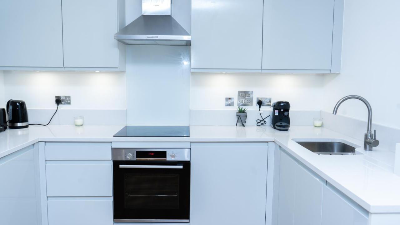 Guerneville 1 Bedroom Luxury Apartment Royal Wharf By Excel Exhibition Centre 런던 외부 사진